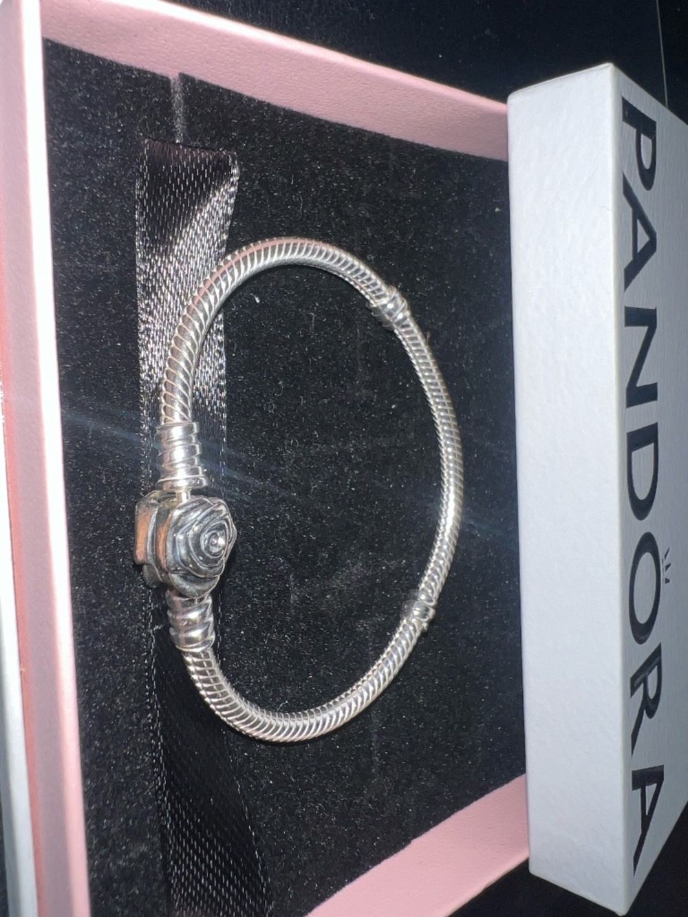 Pandora Moments NWOT Rose in Bloom Silver Bracelet + Box